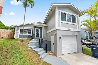 21715 SW 99th Ct, Cutler Bay: photo 1 of 28