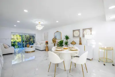 300 S Hollybrook Dr #310, Pembroke Pines: photo 1 of 39