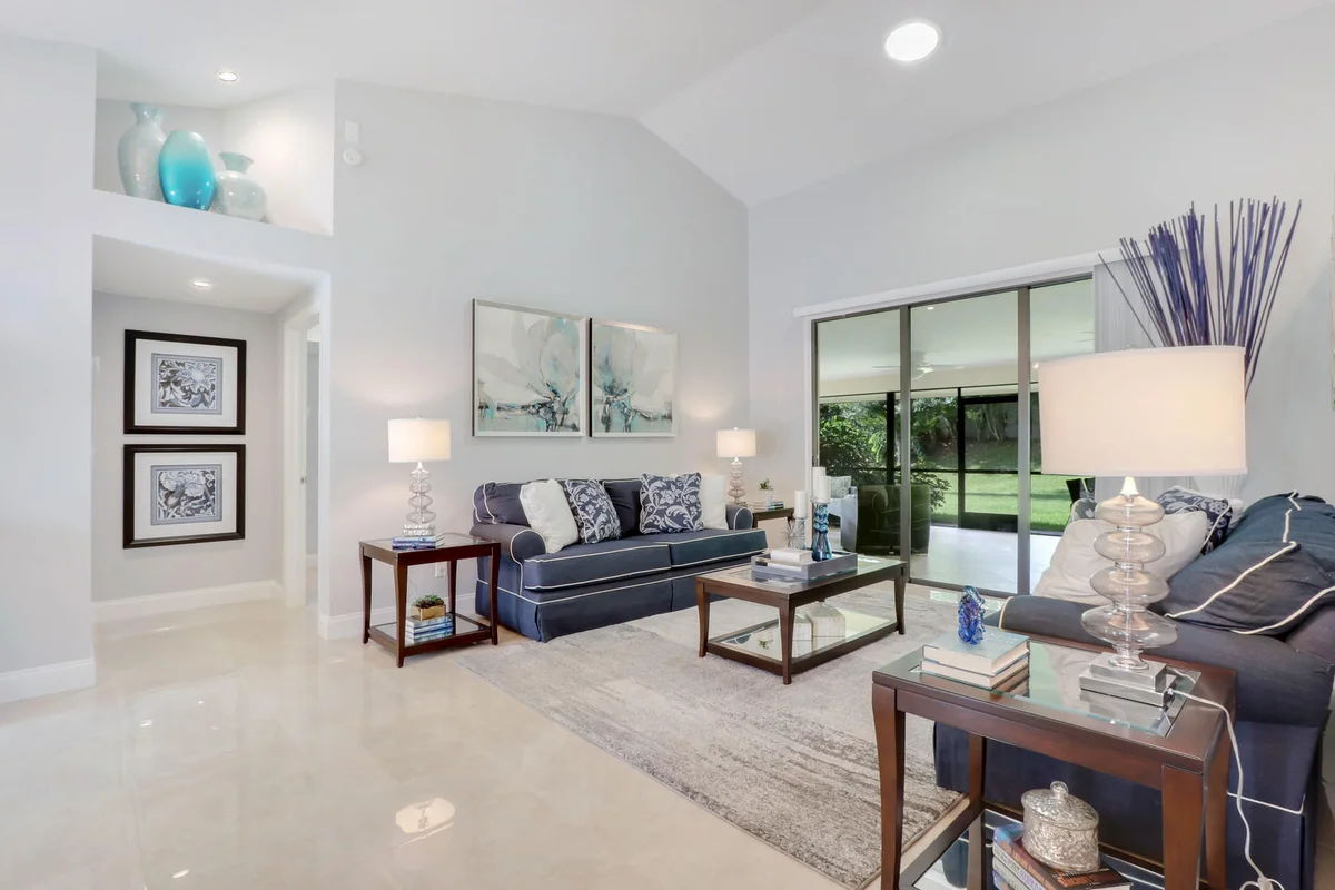 156 Thornton Dr, Palm Beach Gardens: photo 1 of 27