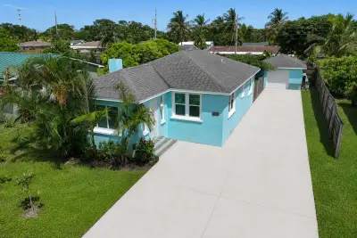 411 Evergreen Dr, Lake Park: photo 1 of 49