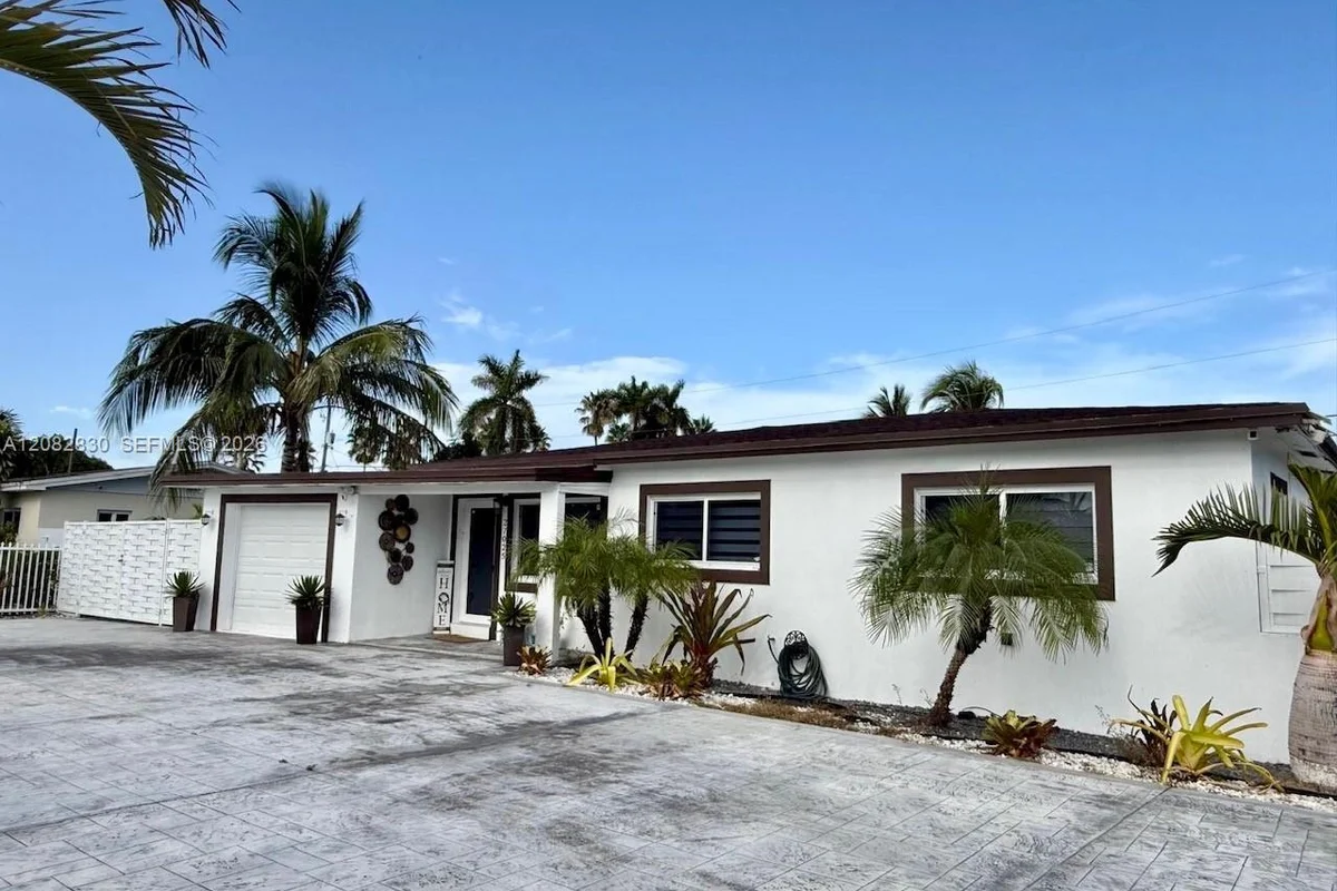 27025 SW 142nd Ct, Homestead: photo 1 of 21