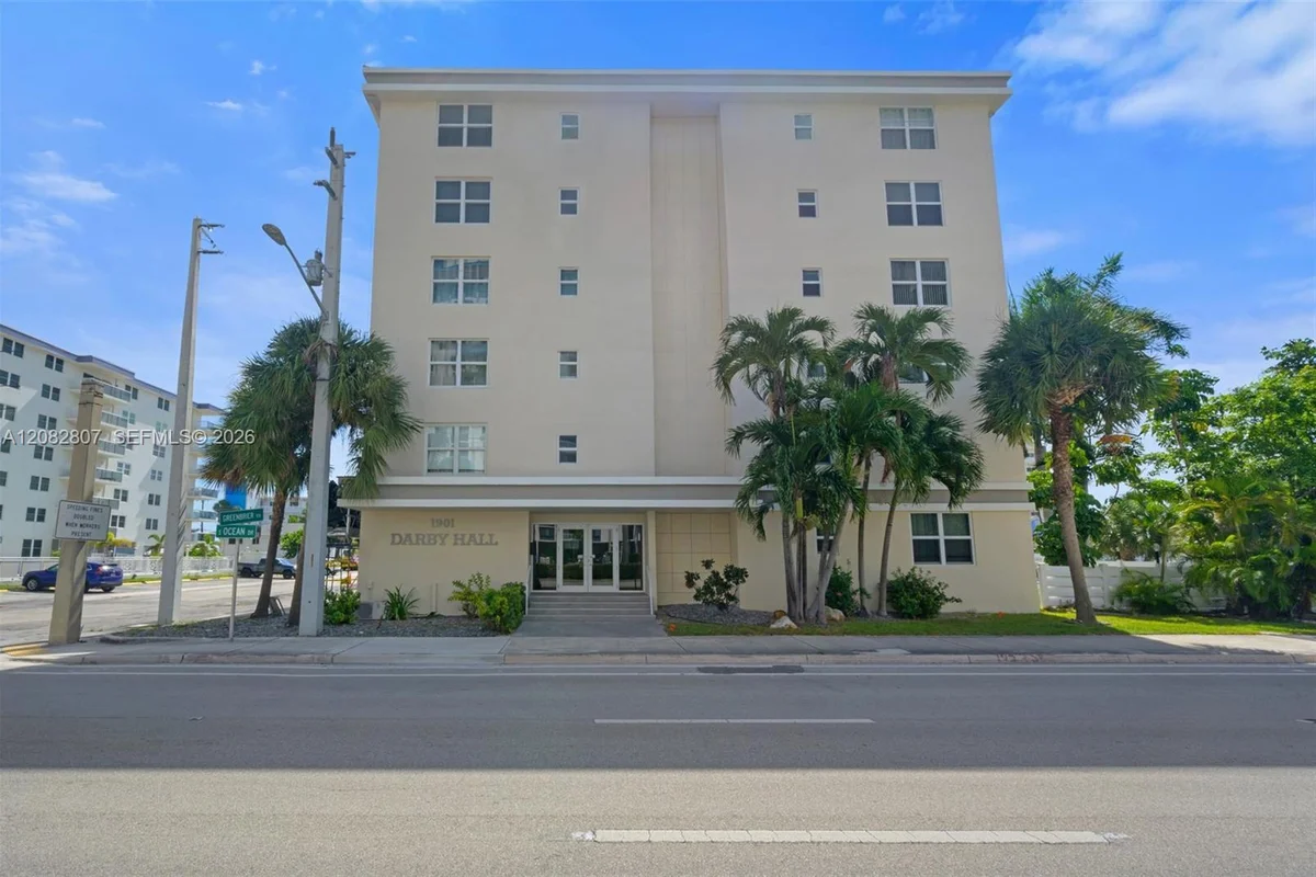 1901 S Ocean Dr #303, Hollywood: photo 1 of 16