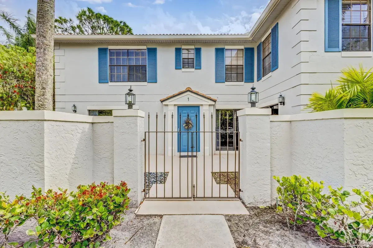 363 Prestwick Cir #1, Palm Beach Gardens: photo 1 of 70