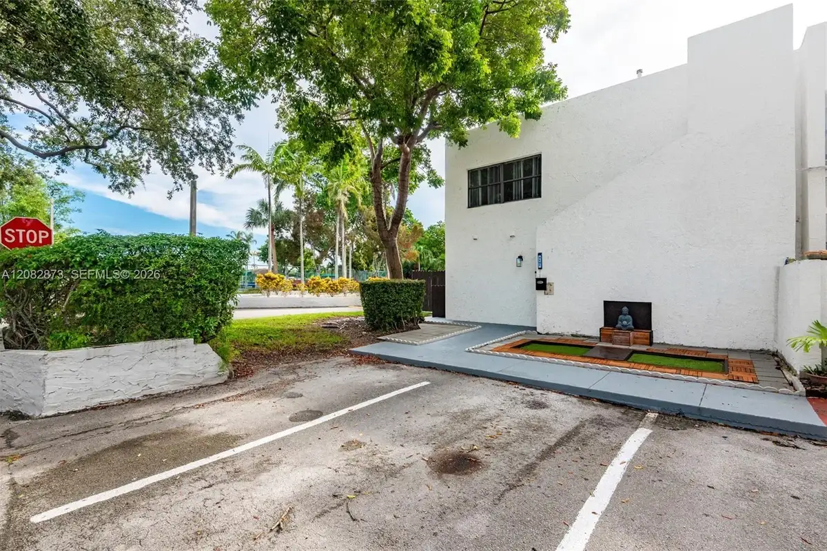 7101 SW 113th Ave, Miami: photo 1 of 30