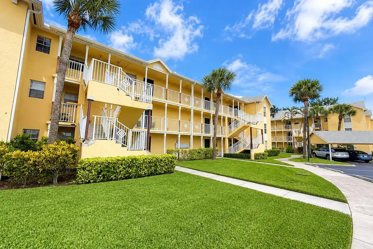 6347 La Costa Dr #G, Boca Raton: photo 1 of 16