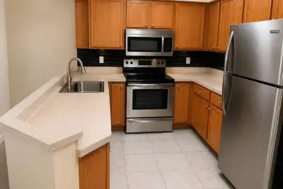 2445 SW 18th #406, Fort Lauderdale: photo 1 of 11