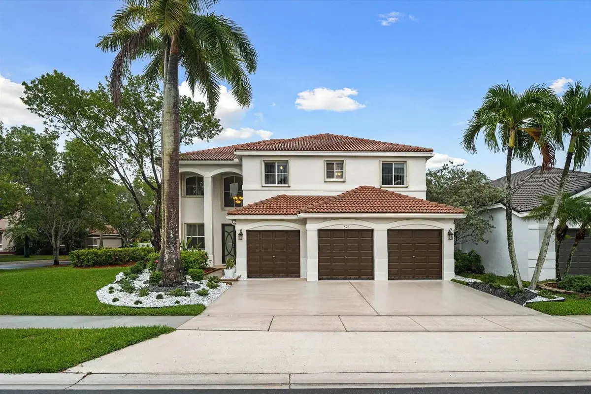890 Hawthorn Ter, Weston: photo 1 of 62