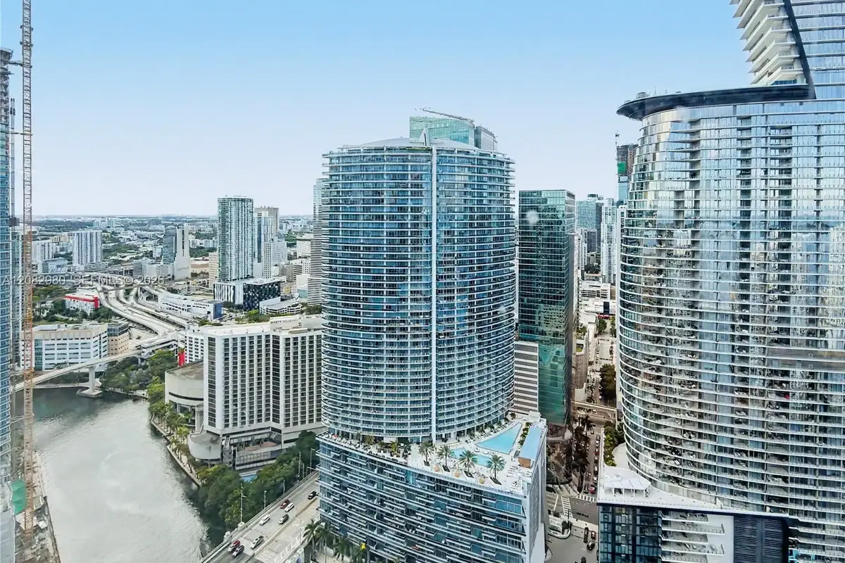 475 Brickell Ave #4610, Miami: photo 1 of 12