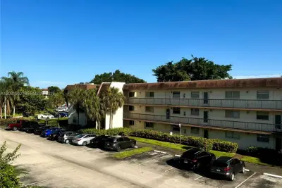 1751 NW 75th Ave #310, Plantation: photo 1 of 23