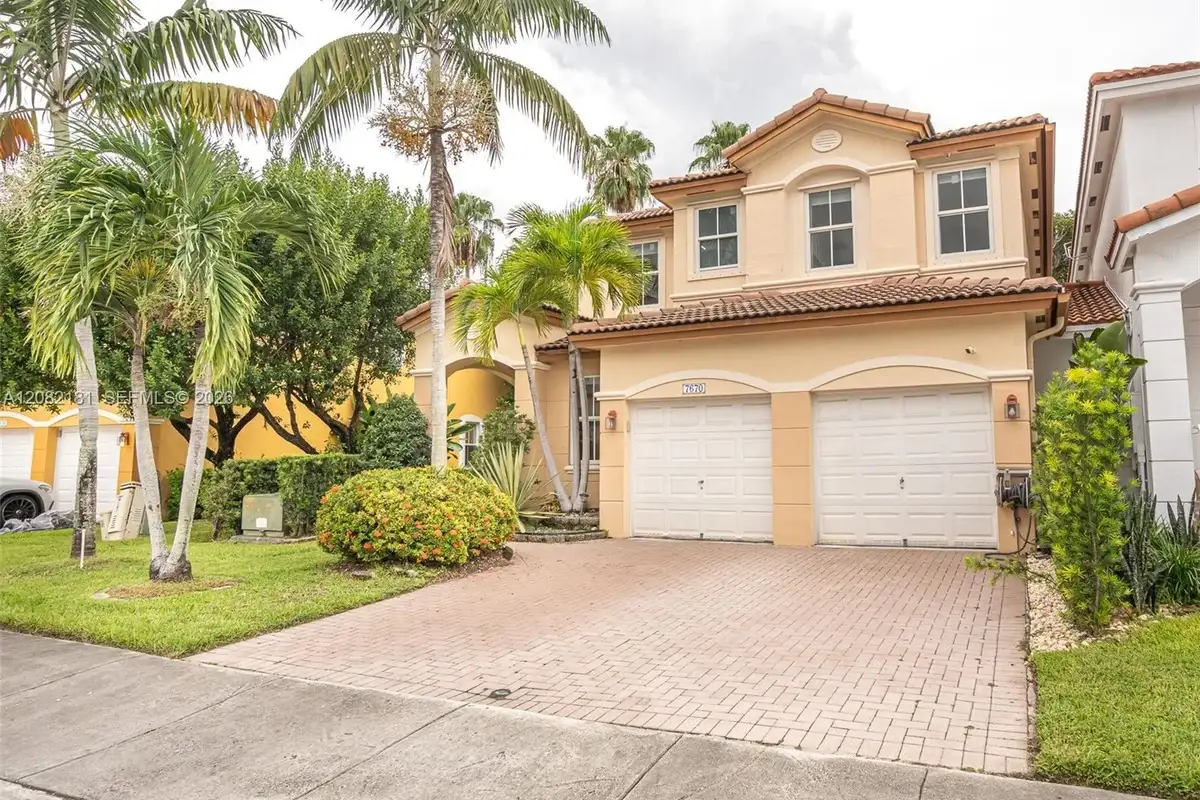 7670 NW 113th Path, Doral: photo 1 of 101