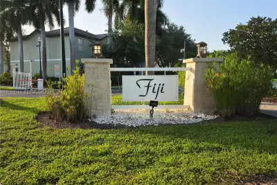 132 SE 28th Pl #7, Homestead: photo 1 of 42