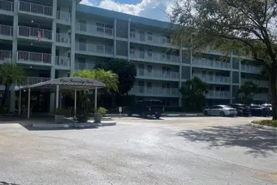 802 Cypress Grove Ln #408, Pompano Beach: photo 1 of 16