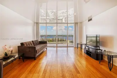 18021 Biscayne Blvd #1604, Aventura: photo 1 of 59