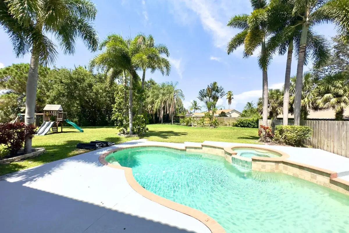 1118 Fosters Mill Dr, Boynton Beach: photo 1 of 57