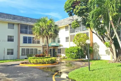 4990 E Sabal Palm Blvd #202, Tamarac: photo 1 of 26