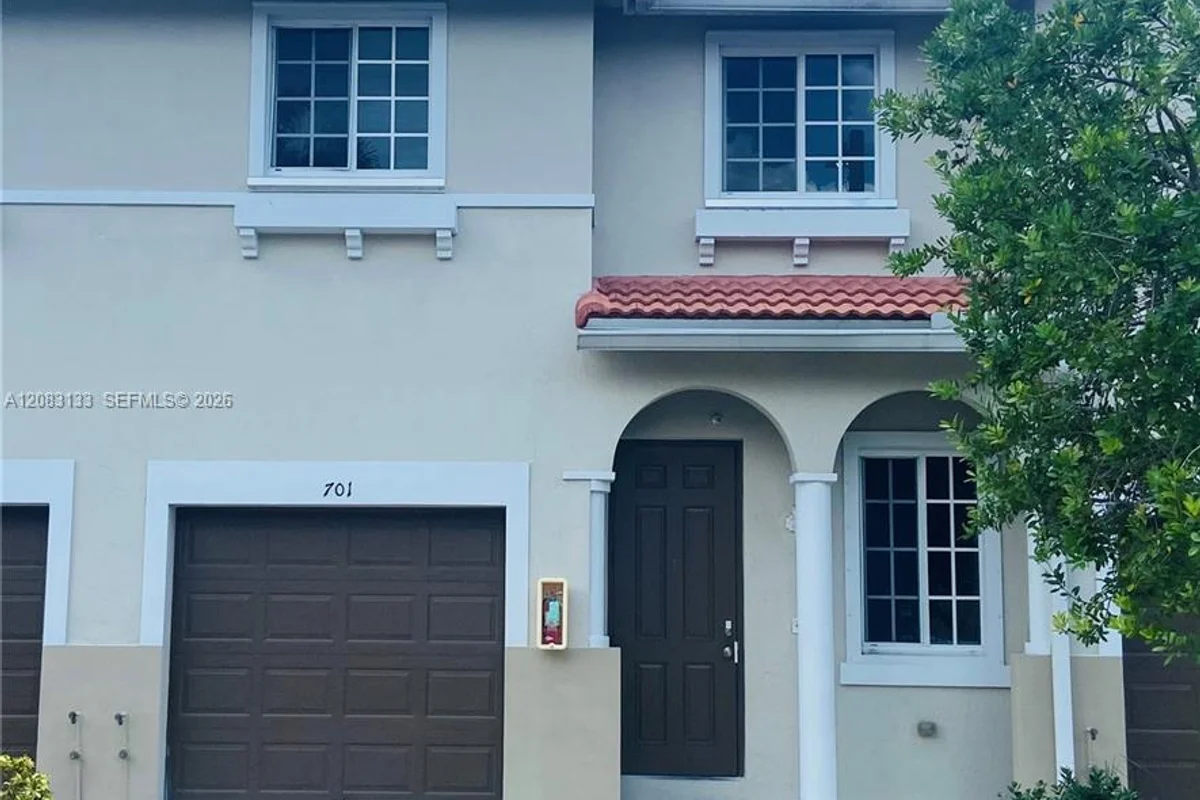 21401 NW 13th Ct #701, Miami Gardens: photo 1 of 26