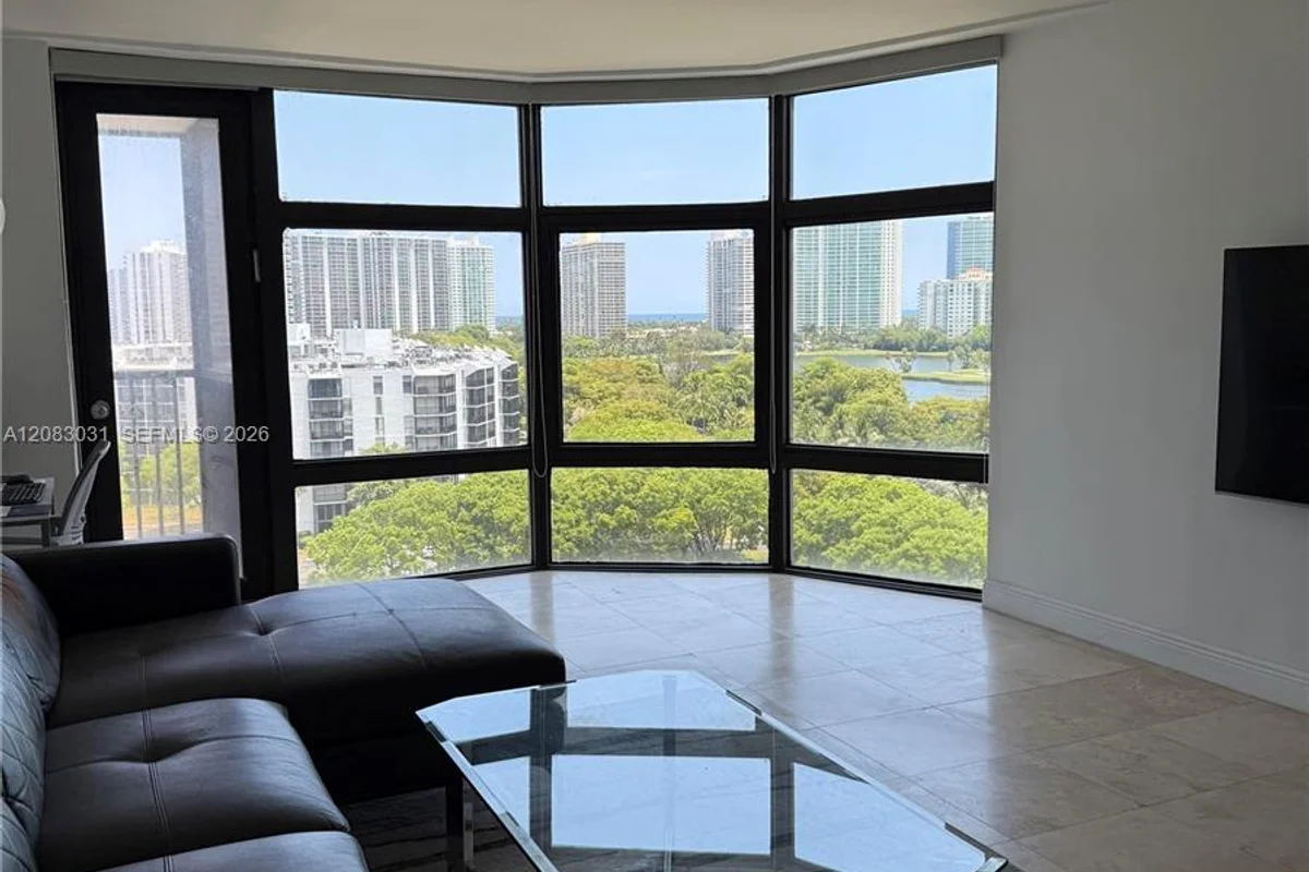 3375 N Country Club Dr #1004, Aventura: photo 1 of 24