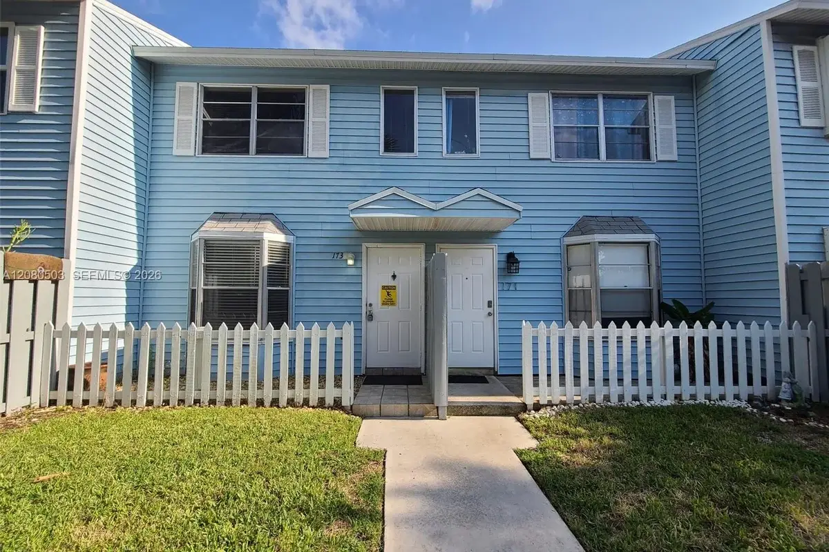 173 SW 3rd St, Pompano Beach: photo 1 of 14