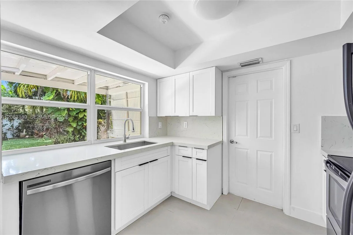 7408 NW 58th St, Tamarac: photo 1 of 14