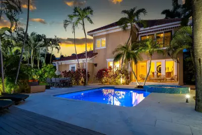 514 Solar Isle Dr, Fort Lauderdale: photo 1 of 18