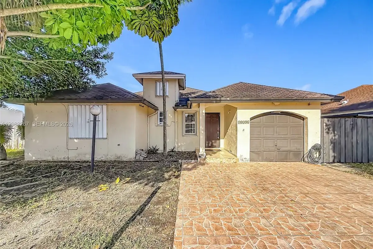 18396 SW 138th Ct, Miami: photo 1 of 18