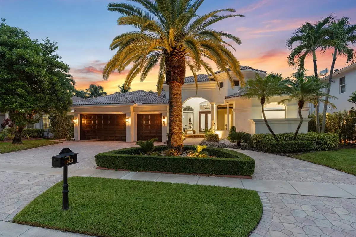10821 Blue Palm St, Plantation: photo 1 of 40