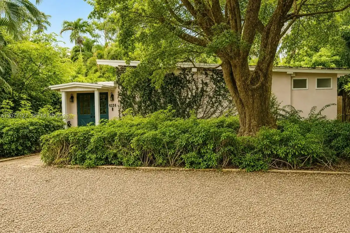 4134 Ventura Ave, Miami: photo 1 of 25