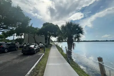 114 Lake Emerald Dr #401, Oakland Park: photo 1 of 15