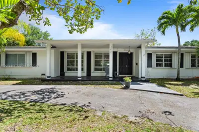 14645 SW 83rd Ave, Palmetto Bay: photo 1 of 26