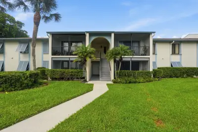 1104 Green Pine Blvd #G1, West Palm Beach: photo 1 of 45