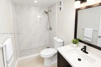 7815 Camino Real #I-103, Miami: photo 1 of 3
