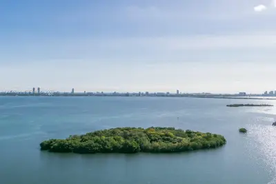 770 NE 69th St #6E, Miami: photo 1 of 24