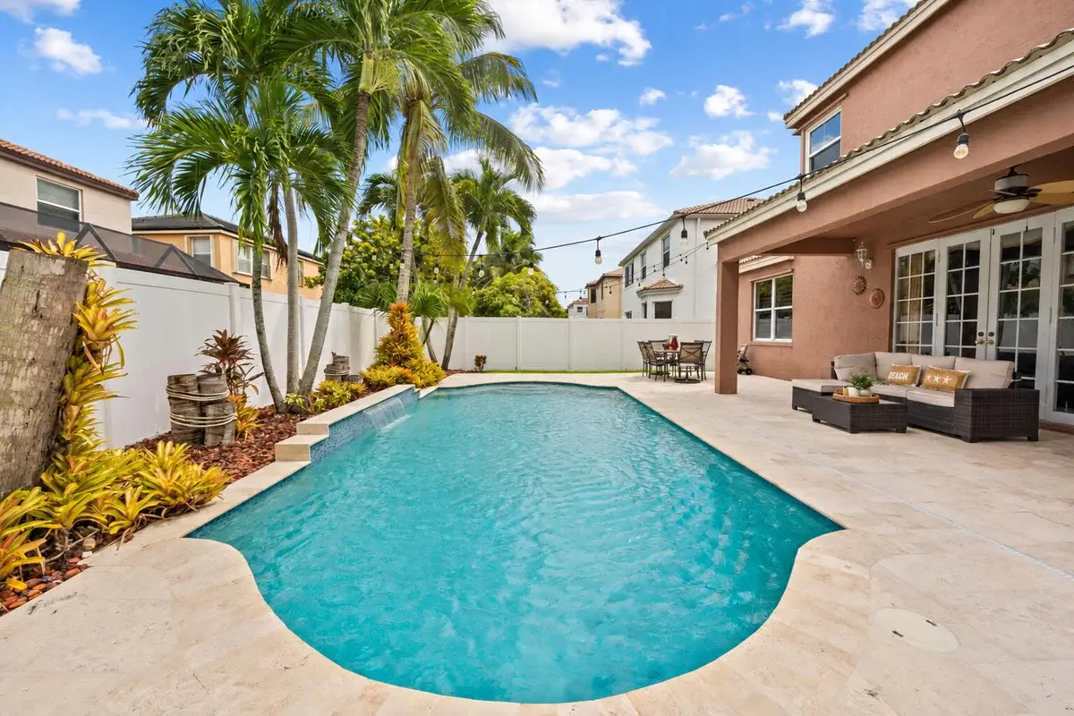 5019 SW 164th Ave, Miramar: photo 1 of 51