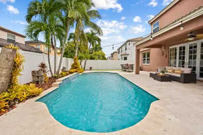 5019 SW 164th Ave, Miramar: photo 1 of 51
