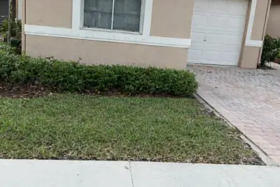 13040 NW 5th St, Pembroke Pines: photo 1 of 10
