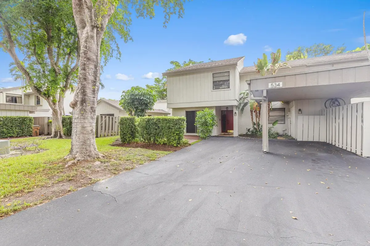 534 Deer Creek Wildwood Ln E, Deerfield Beach: photo 1 of 50