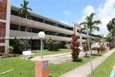 1450 NE 170th St #114, North Miami Beach: photo 1 of 14