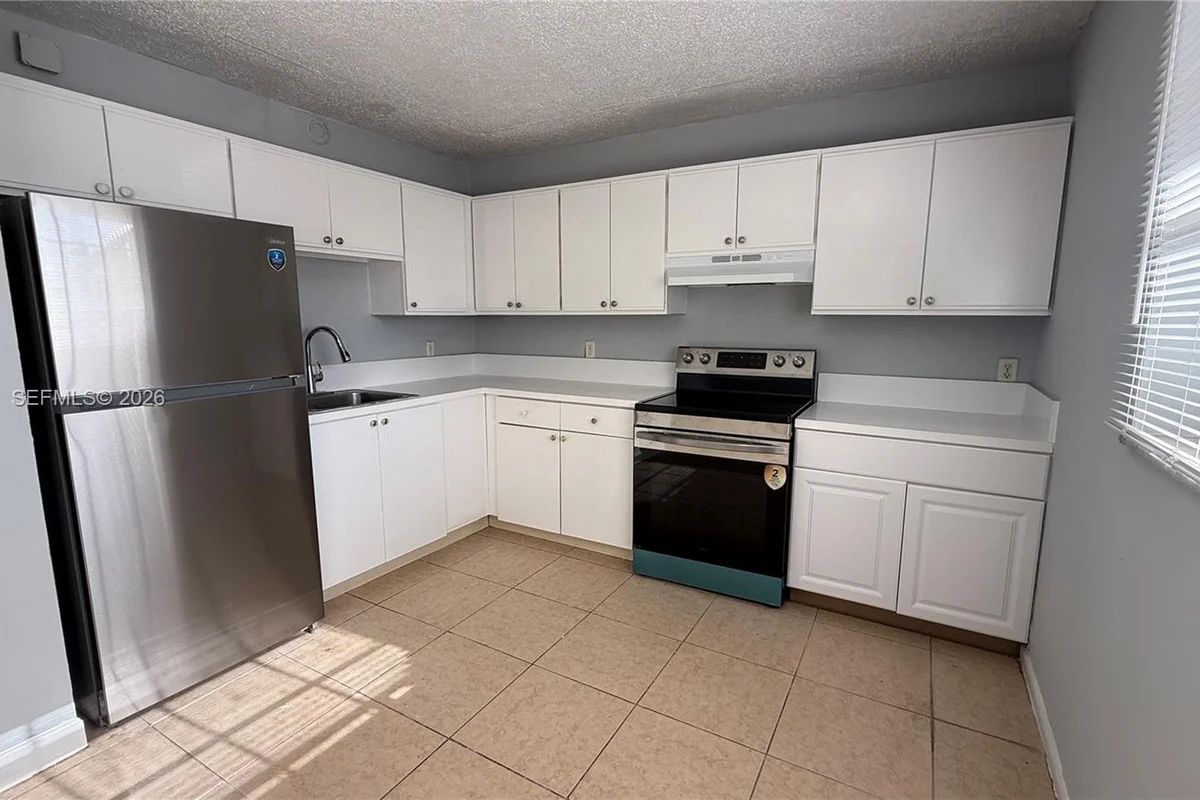 5436 NW 19th St #5408, Lauderhill: photo 1 of 18