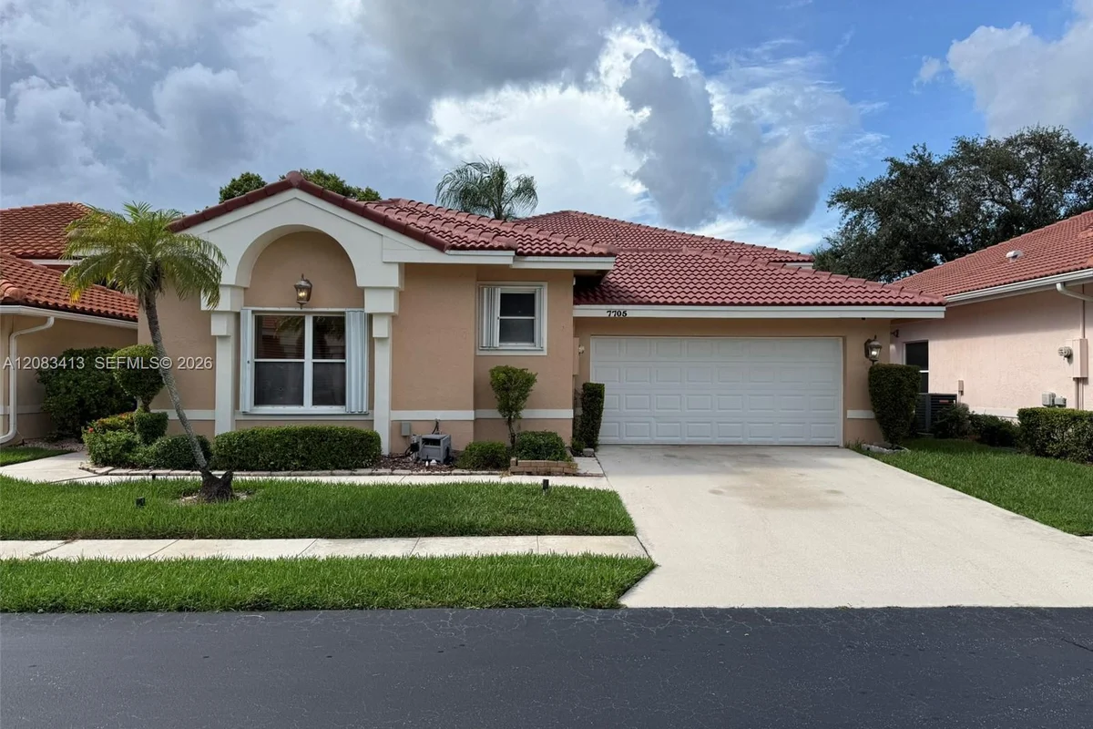 7705 Highlands Cir, Margate: photo 1 of 60