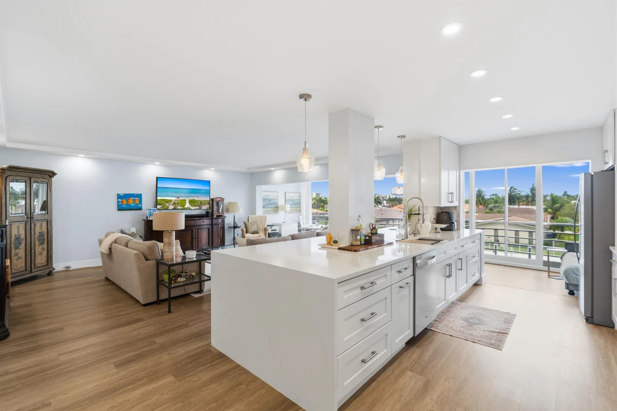 3050 NE 47th Ct #203, Fort Lauderdale: photo 1 of 50
