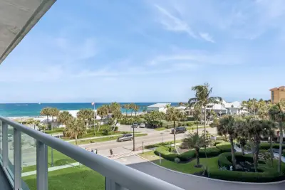 333 NE 21st Ave #520, Deerfield Beach: photo 1 of 42