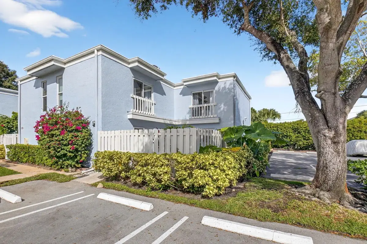 1010 NE 8th Ave #39G, Delray Beach: photo 1 of 38