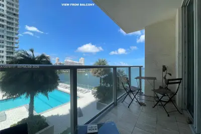 1155 Brickell Bay Dr #808, Miami: photo 1 of 16
