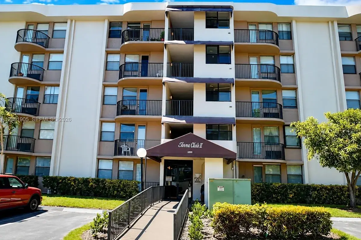 2701 Riverside Dr #203-B, Coral Springs: photo 1 of 20
