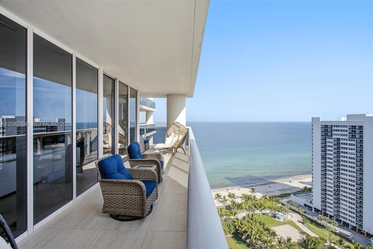 1850 S Ocean Dr #2305, Hallandale Beach: photo 1 of 38