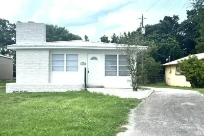 1789 Bacom Point Rd, Pahokee: photo 1 of 7