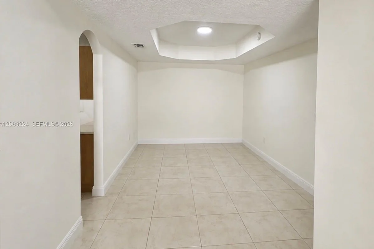 6720 NW 114th Ave #804, Doral: photo 1 of 33
