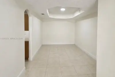 6720 NW 114th Ave #804, Doral: photo 1 of 33