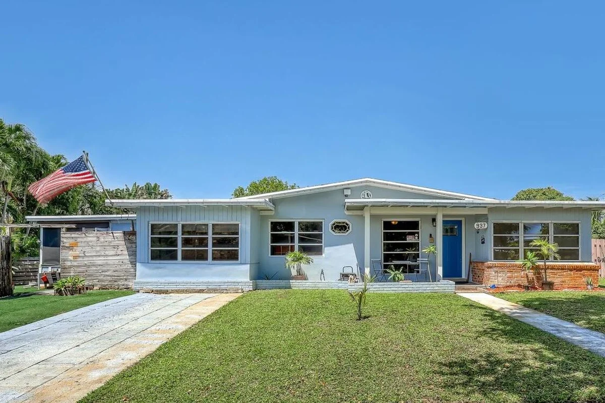 937 W Duval St, Lantana: photo 1 of 38
