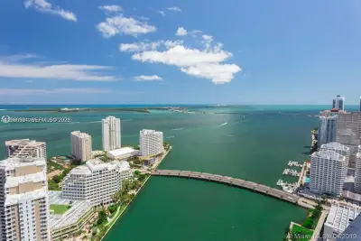 495 Brickell Ave #2702, Miami: photo 1 of 15